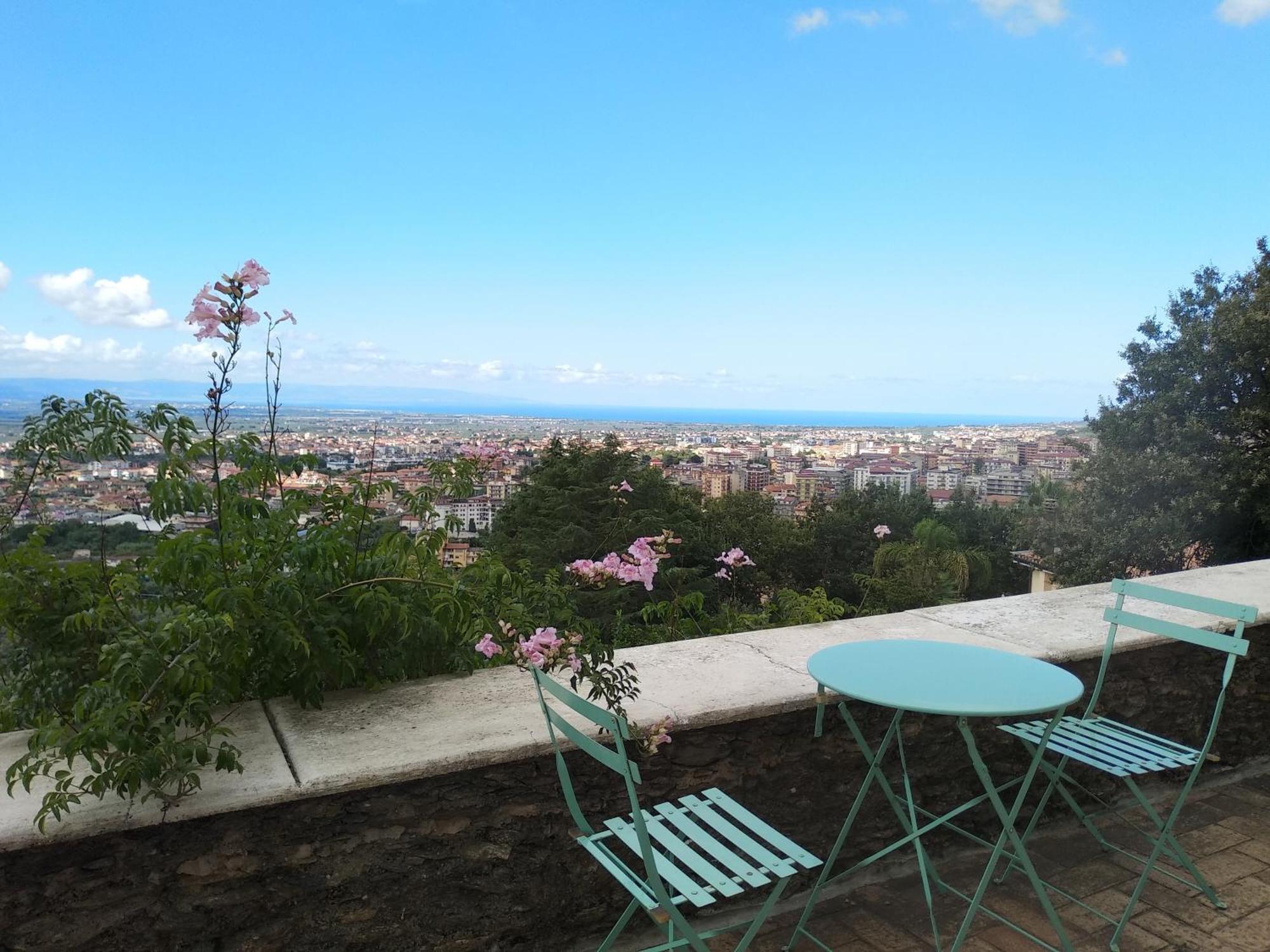 B&B Casa Gemma Lamezia Terme Buitenkant foto